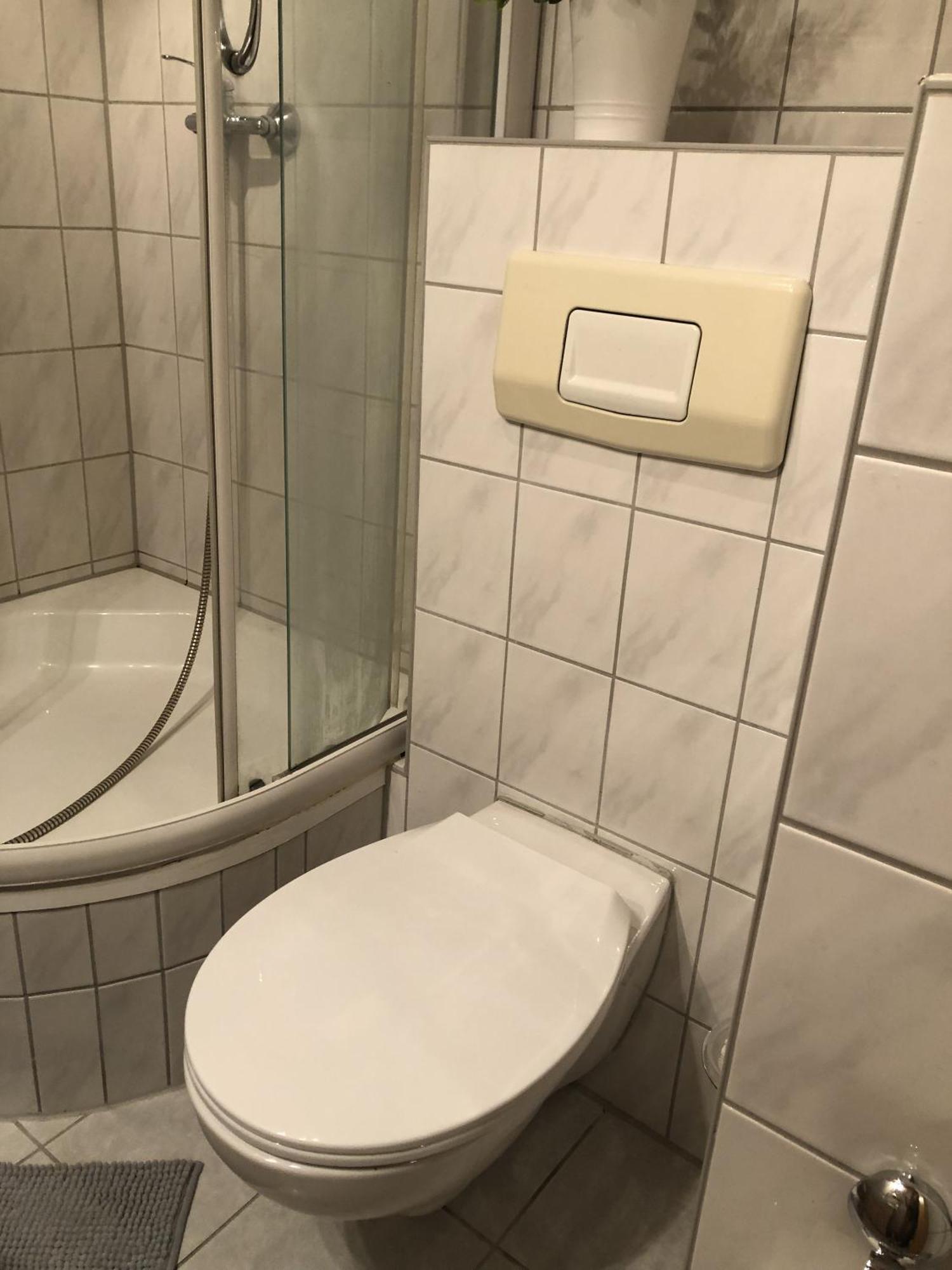 Moderne Vollmoeblierte Wohnung ซวิคเคา ภายนอก รูปภาพ