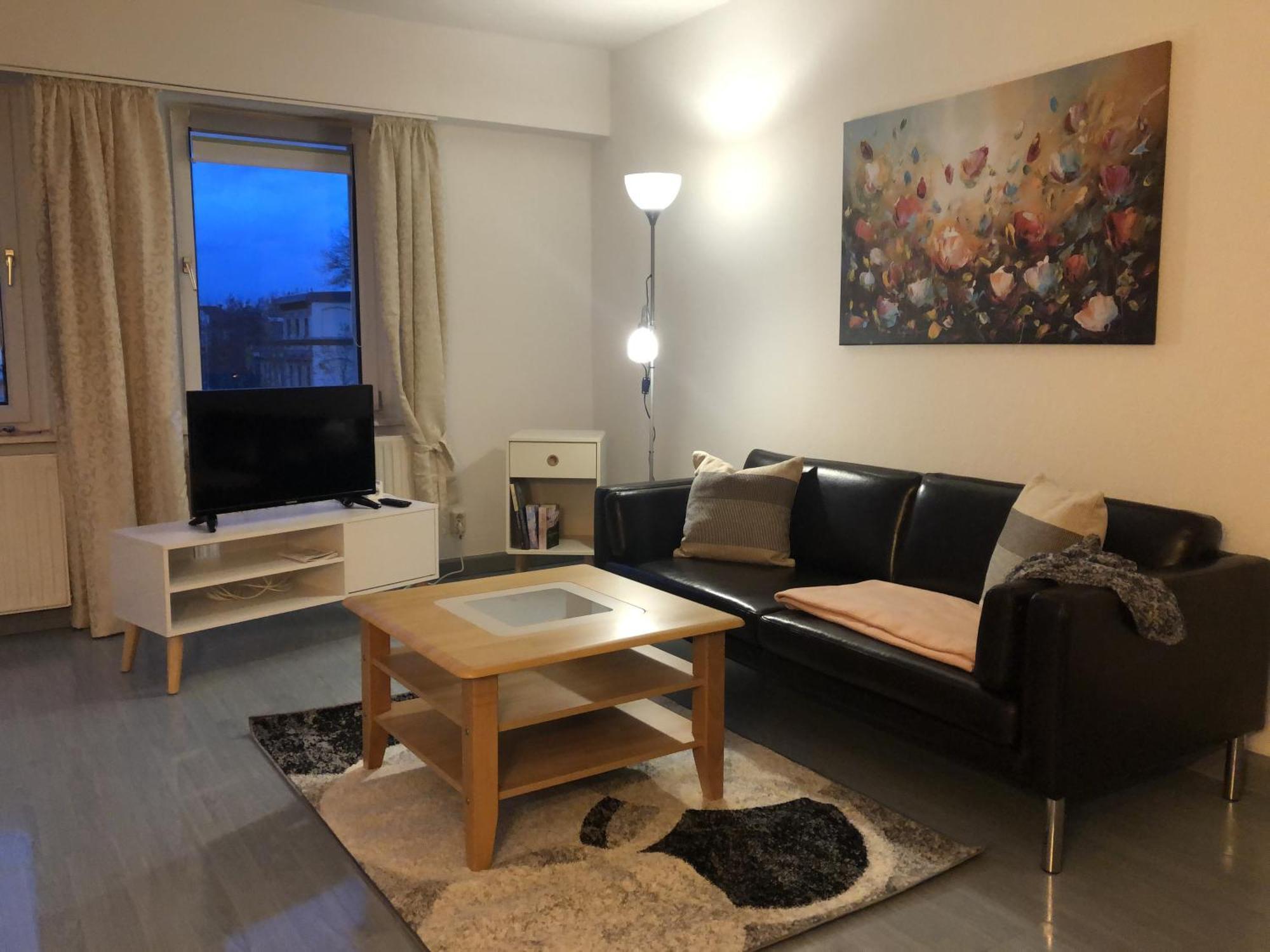 Moderne Vollmoeblierte Wohnung ซวิคเคา ภายนอก รูปภาพ