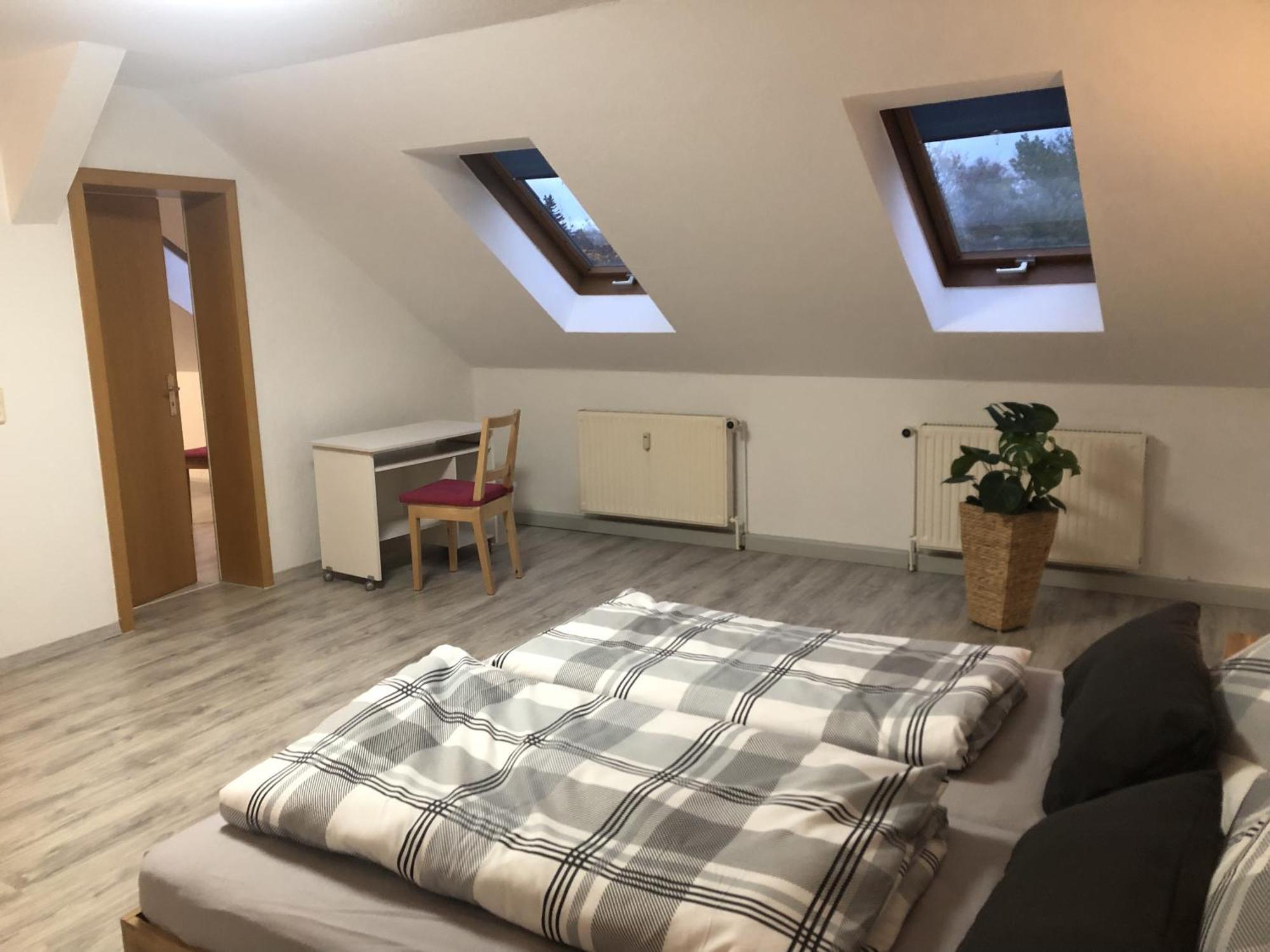 Moderne Vollmoeblierte Wohnung ซวิคเคา ภายนอก รูปภาพ