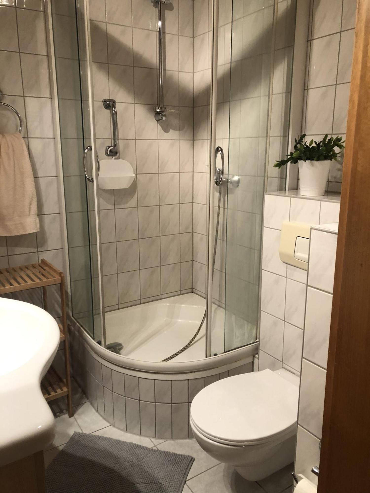 Moderne Vollmoeblierte Wohnung ซวิคเคา ภายนอก รูปภาพ